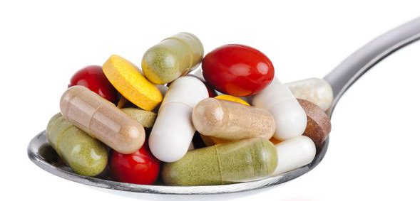 Löffel mit Tabletten